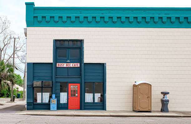 Best Portable toilet rental cost  in St Paris, OH